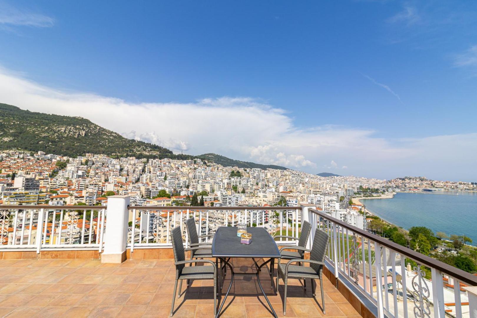 Апартаменти Finas Penthouse,Private Terrace,Great View,Mins From Sea Кавала Екстер'єр фото
