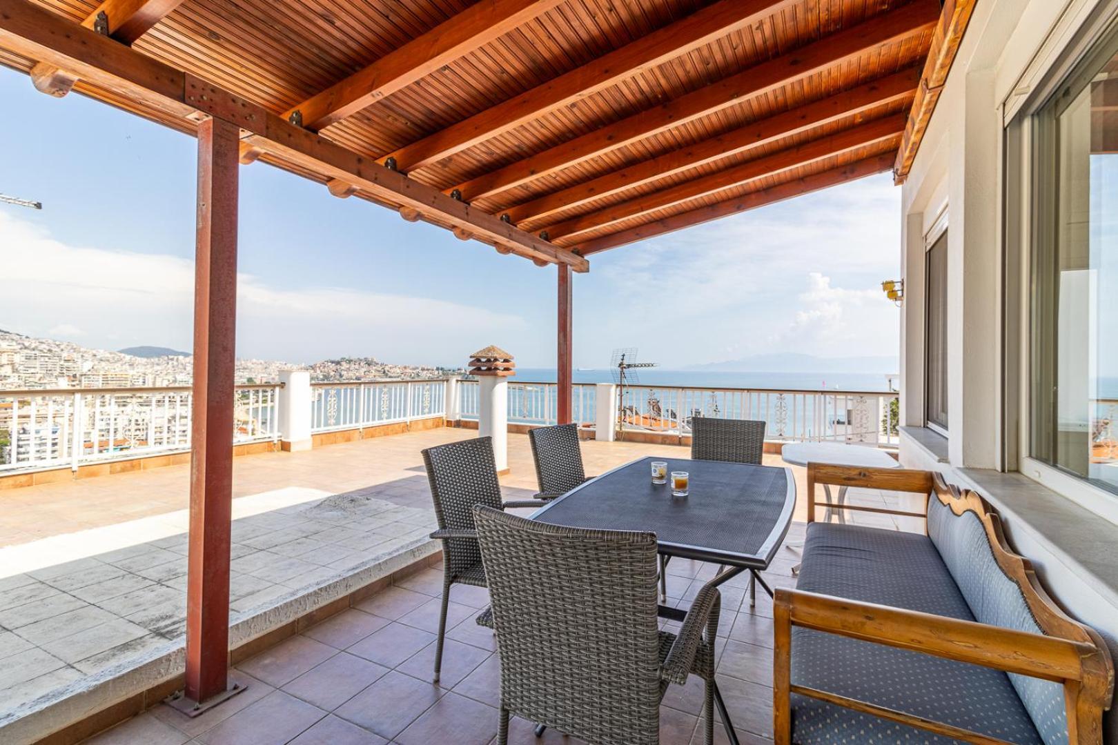 Апартаменти Finas Penthouse,Private Terrace,Great View,Mins From Sea Кавала Екстер'єр фото